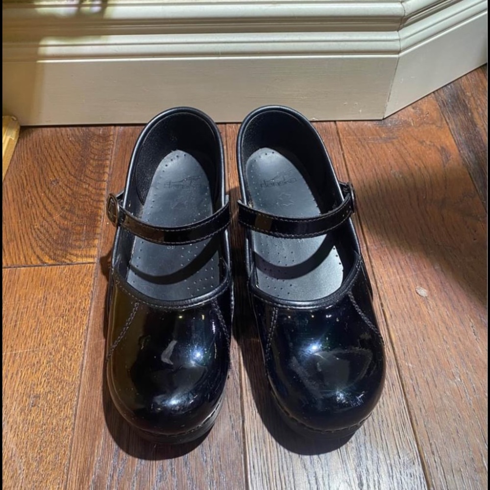 Dansko Marcelle MaryJane Black Patent Clog